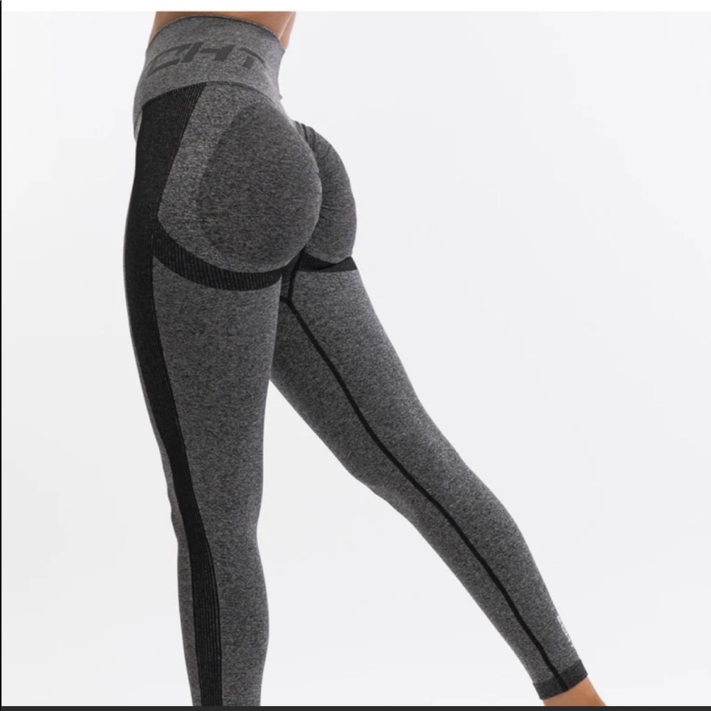 Echt booty scrunched leggings size L